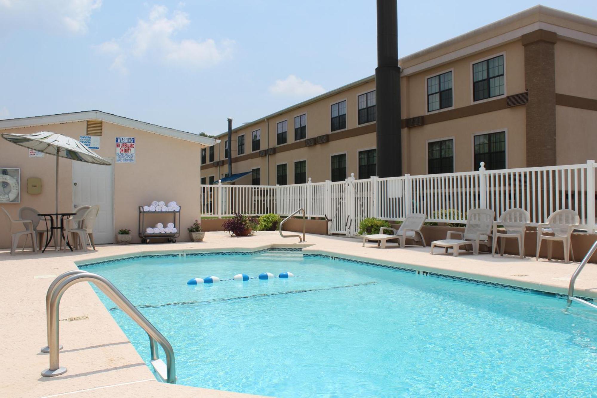 Travelodge By Wyndham Perry National Fairgrounds Area I-75 Exterior foto