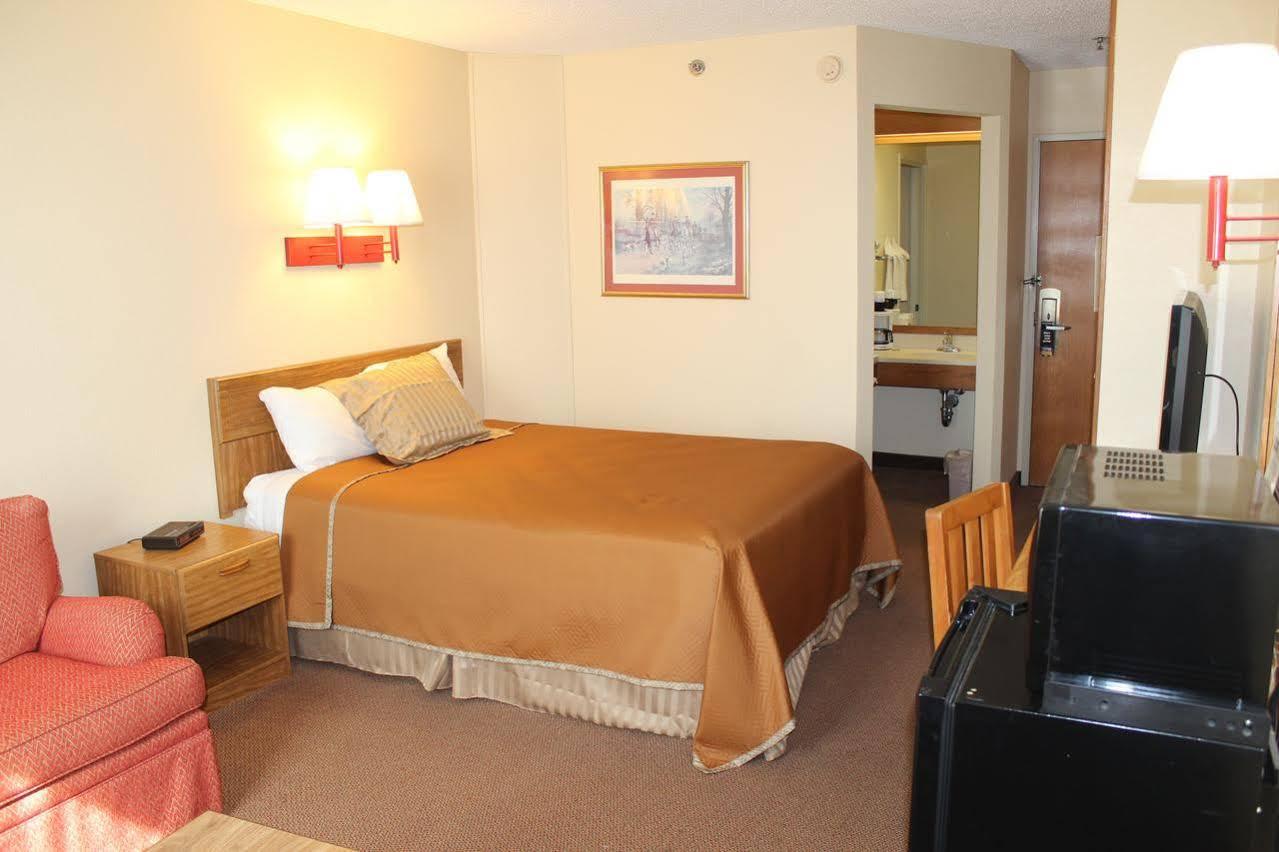 Travelodge By Wyndham Perry National Fairgrounds Area I-75 Exterior foto